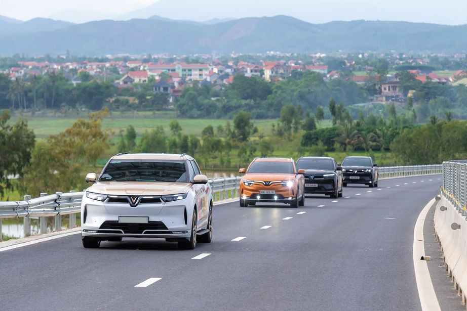 Nâng cấp trợ lý ảo trên xe điện VinFast chỉ từ 799.000 đồng