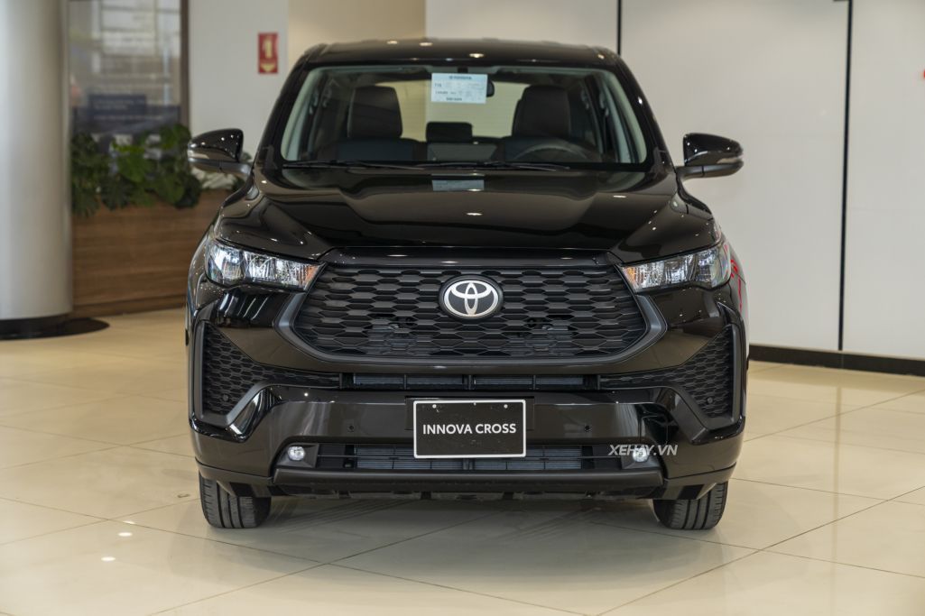 Đánh giá xe Toyota Innova Cross G 2025: Hành trình tìm lại vị thế