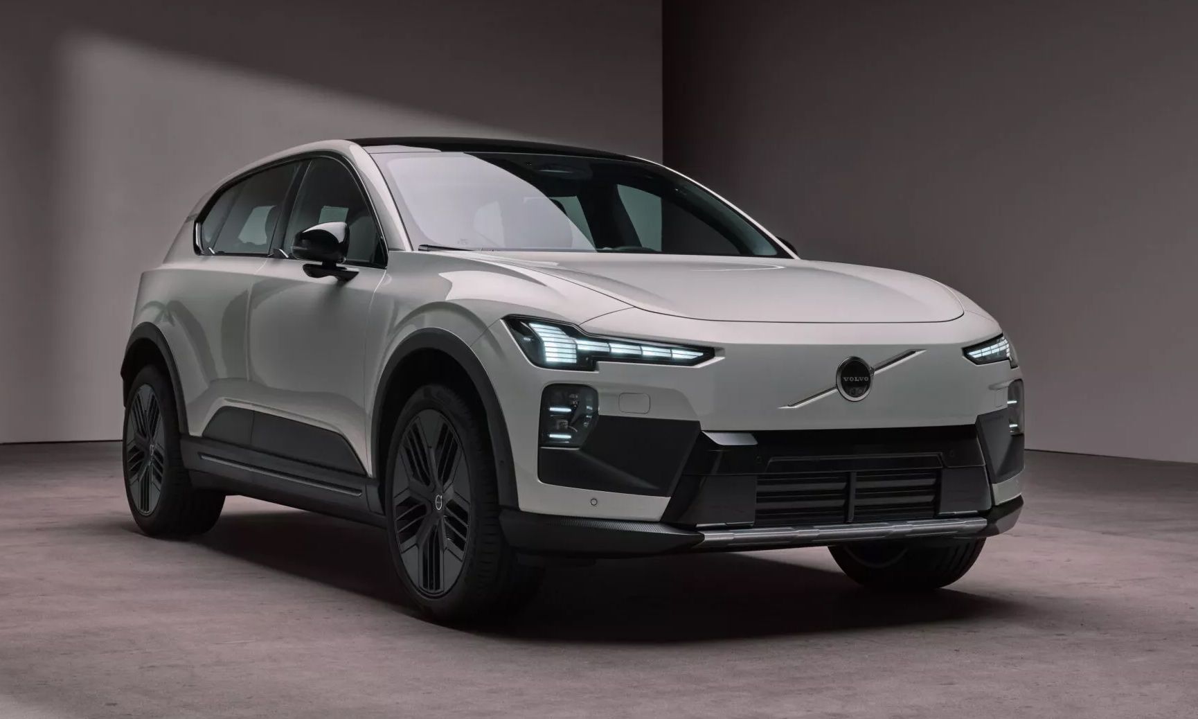 Volvo EX60 - xe điện mới tham vọng thay đổi cuộc chơi