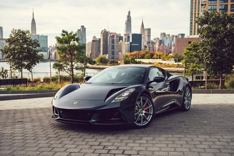 Lotus chuẩn bị trình làng 3 mẫu xe mới tại Việt Nam