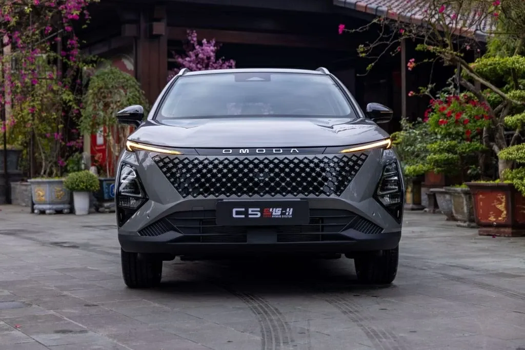Omoda C5 hybrid có mặt tại Việt Nam với thiết kế hiện đại và ấn tượng
