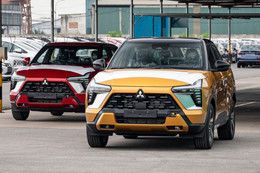 Top 10 xe xăng dầu bán chạy tháng 2/2026: Xpander mất hút, Hilux bất ngờ góp mặt