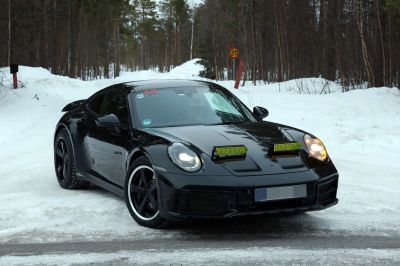 Porsche 911 Dakar phiên bản mới lộ diện