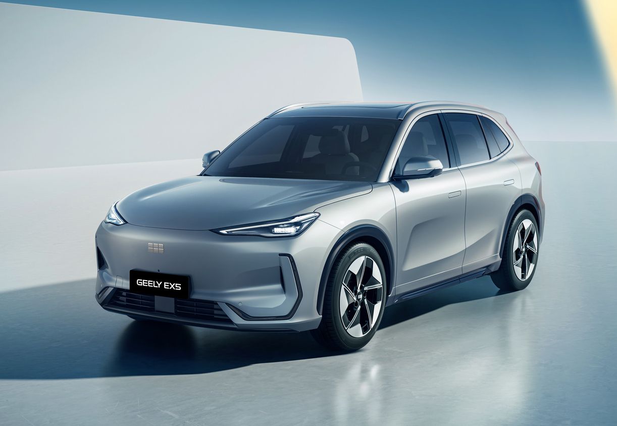 So sánh Geely EX5 và BYD Sealion 6: Lựa chọn PHEV tốt nhất năm 2026