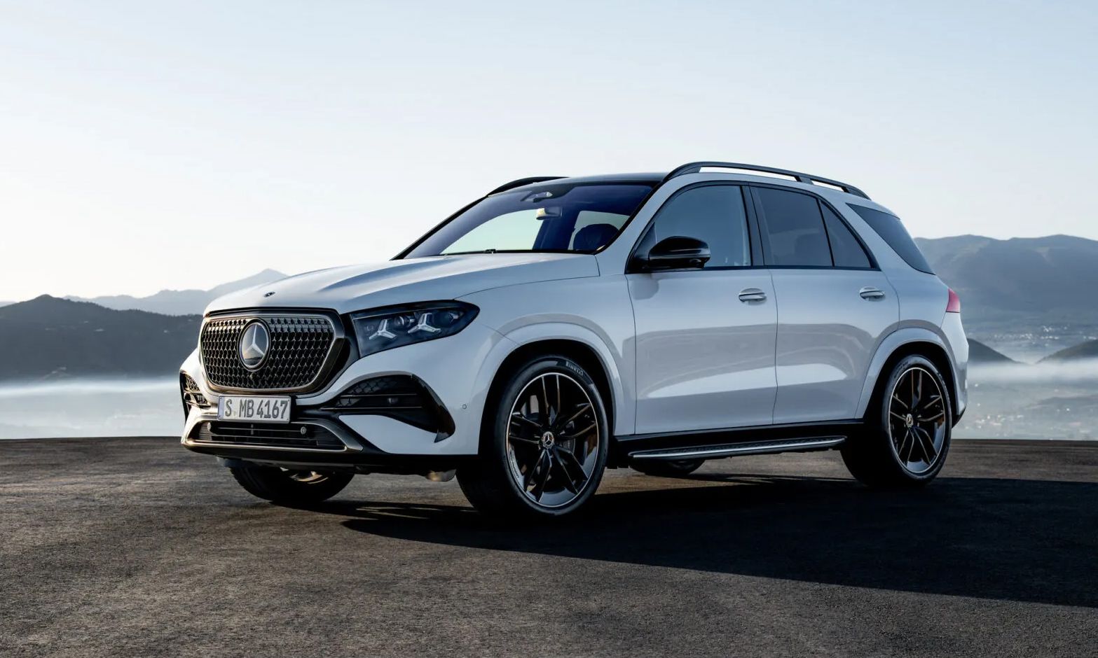 Mercedes ra mắt GLE và GLS bản nâng cấp