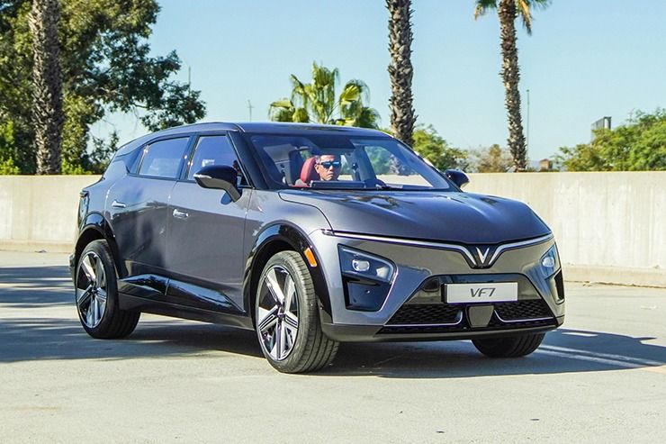 Đề xuất kéo dài thời gian ưu đãi thuế với ô tô điện