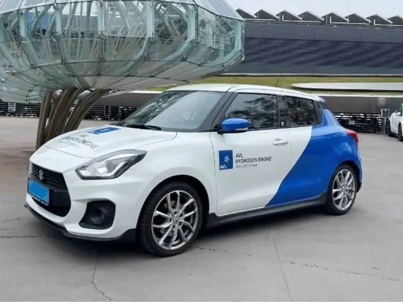 Suzuki Swift có bản mới trang bị động cơ hydro