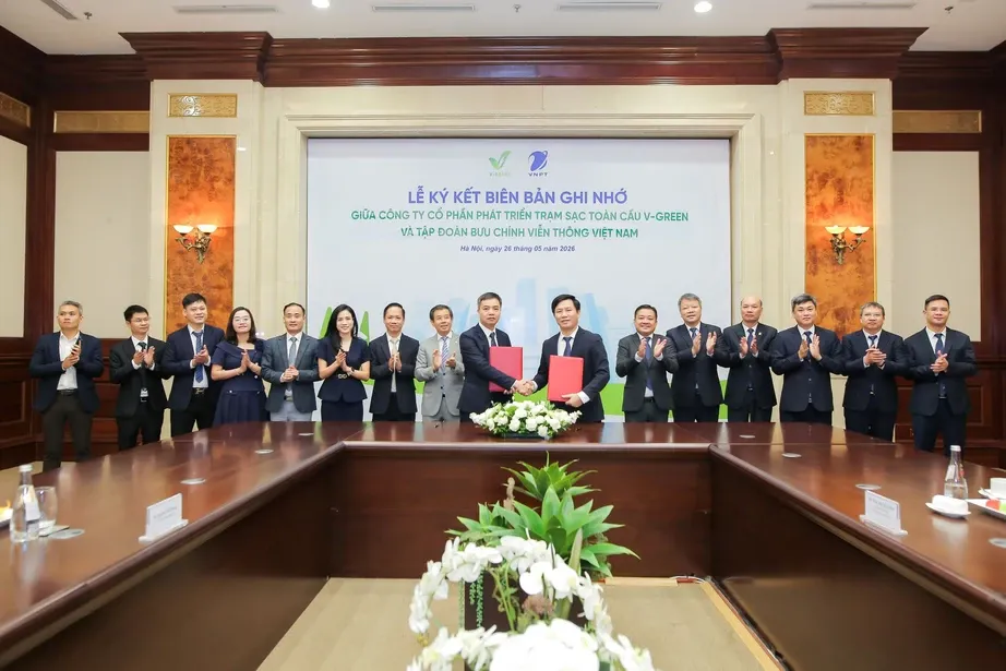 V-Green sẽ triển khai 6 nghìn tủ đổi pin tại các điểm giao dịch của VNPT 