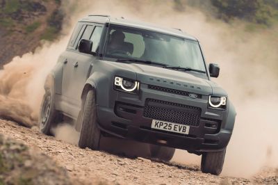 10 mẫu xe SUV và bán tải có khả năng vượt địa hình khắc nghiệt nổi bật nhất