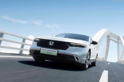 Bị khai tử tại Việt Nam, Honda Accord bán đắt như tôm tươi ở Mỹ