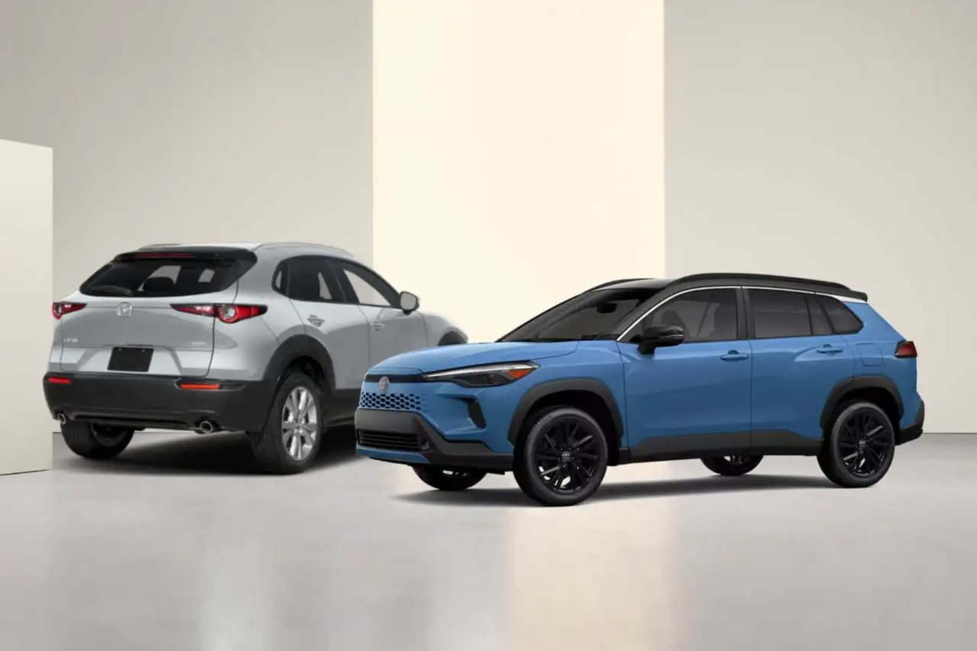Mazda CX-30 và Toyota Corolla Cross HEV: Chọn cảm giác lái hay tiết kiệm xăng?