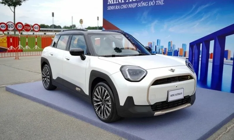 Cận cảnh xe điện MINI Aceman vừa trình làng tại Việt Nam, giá 2,419 tỷ đồng