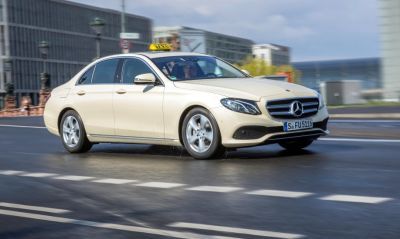 Mercedes quay lại mảng taxi để đấu với BYD