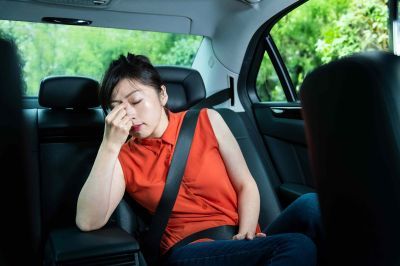 Tại sao có cảm giác say xe khi đi xe điện?