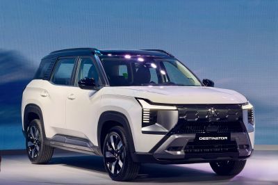 Xe Nhật phổ thông đua nhau giảm phí trước bạ