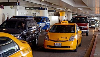 Taxi điện Green SM đối mặt với áp lực cạnh tranh ra sao khi đến Mỹ?