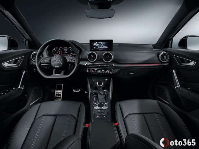 nội thất khoang lái xe Audi Q2