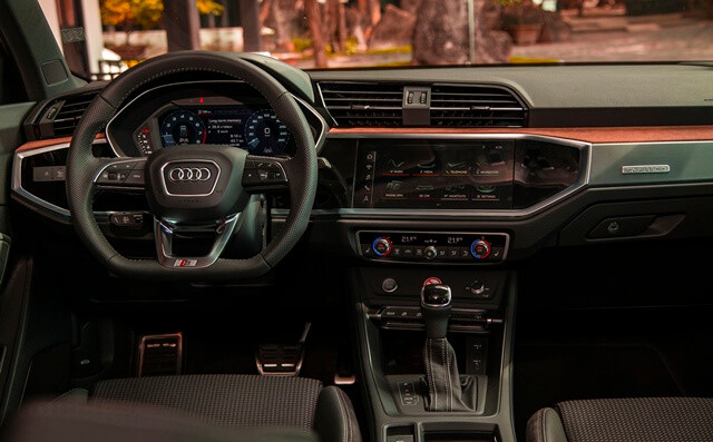 Audi-Q3-khoang-lai