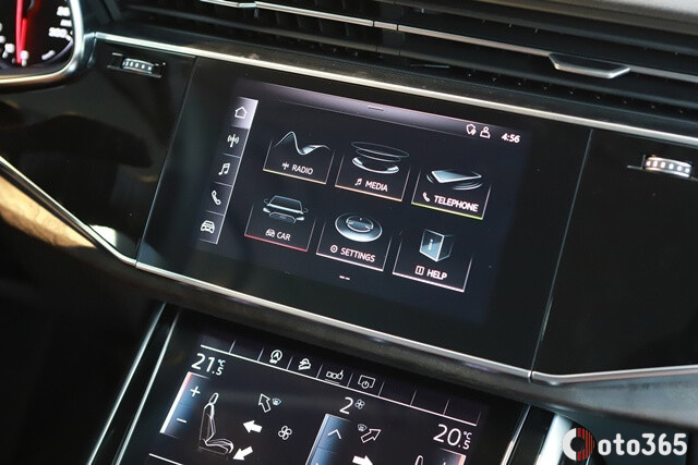 màn hình trung tâm xe Audi Q7 2024
