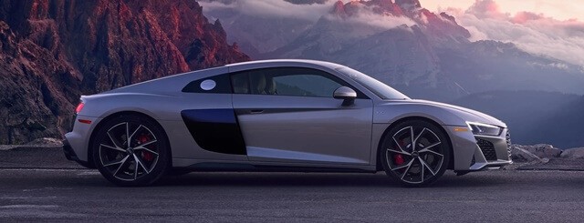 Audi-R8-Coupe-2021-than-xe