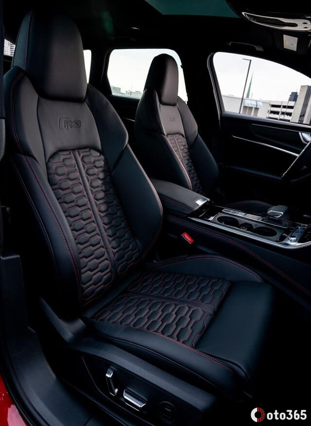 ghế khoang lái xe Audi RS6 Avant