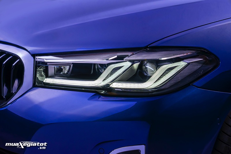 Den-xe-BMW-5-Series-2021-2022-oto365-net