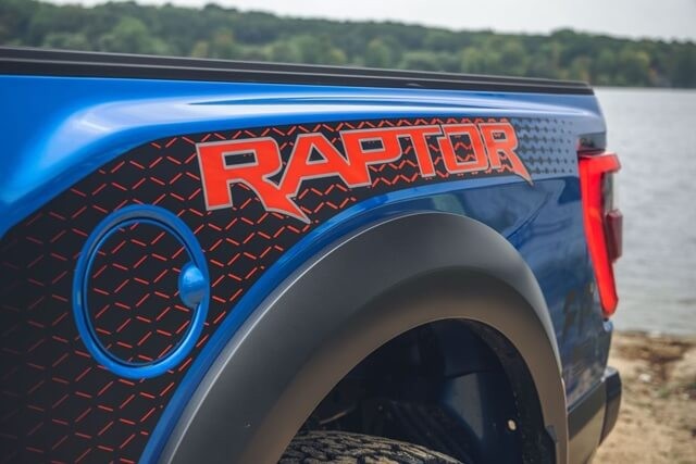 logo-than-xe-ford-f150-raptor