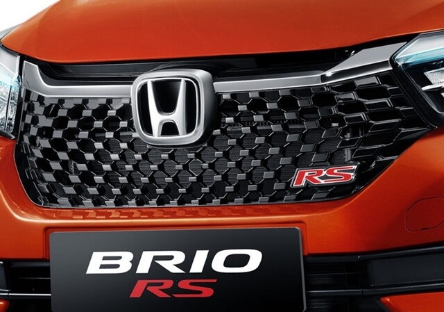 Honda-Brio-RS-luoi-tan-nhiet