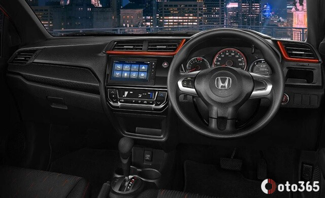nội thất khoang lái Honda Brio 2024