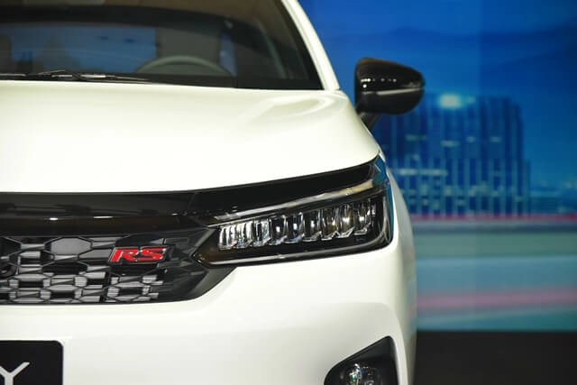 Honda-City-facelift-thiet-ke-den-pha