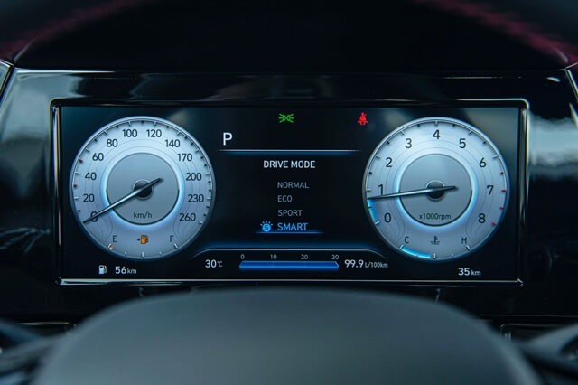 Bảng đồng hồ kỹ thuật số Hyundai Elantra N-Line