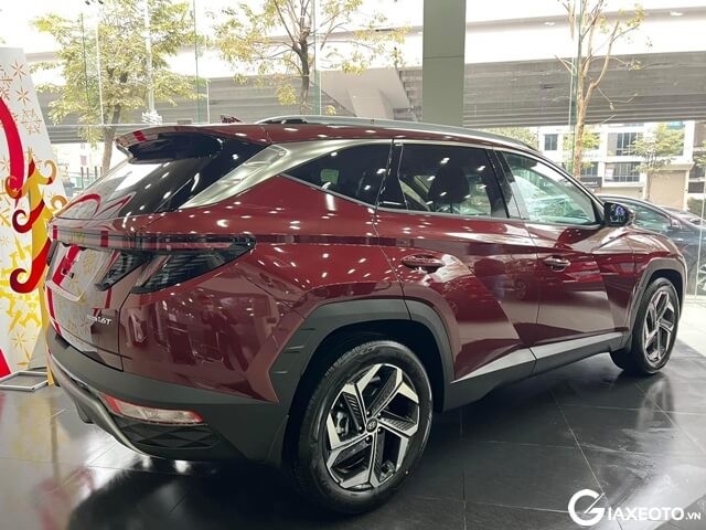van-hanh-xe-hyundai-tucson-2023