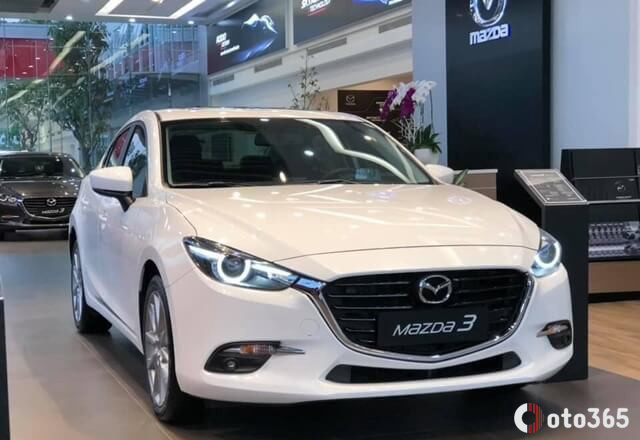 ngoại thất Mazda3 2024 màu trắng