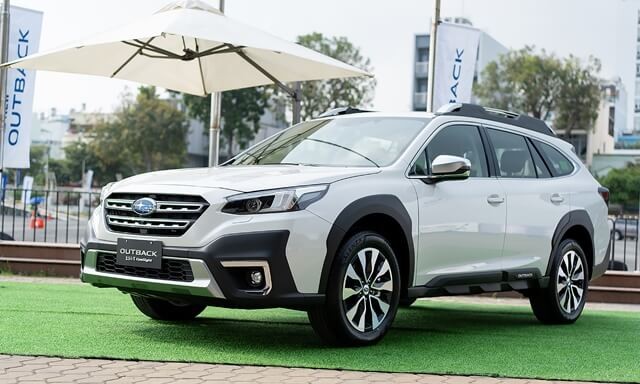 Subaru-Outback-facelift-ra-mat