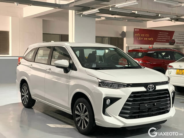 ngoai-that-xe-toyota-avanza